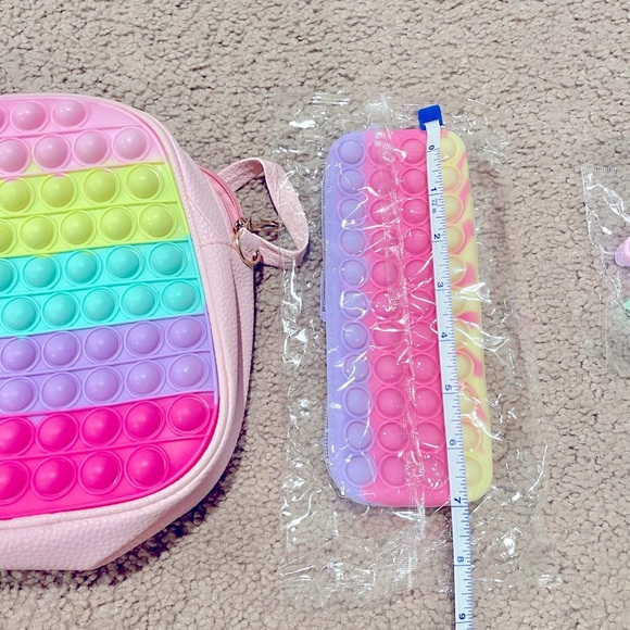 Bundle Price POP-IT Mini backpack,notebook,pencil cae &keychain - Picture 4 of 8